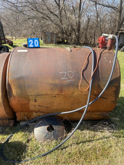 500 Gal Fuel Tank with 12V Pump