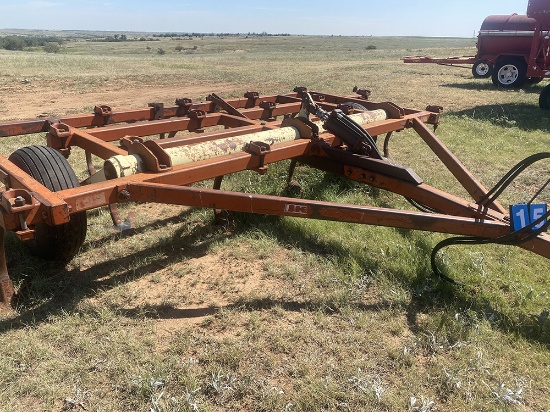 17 Shank Krause Chisel Plow