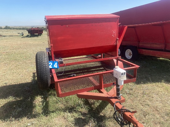 5x8 Trailer with Cube Feeder No Title