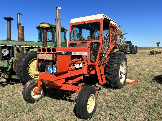 Allis 200 Tractor- 34 Rubber-3pt, PTO, 2 Hyd- N/R