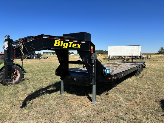 Big Tex Dual Tandem Trailer, 32ft, Tail and Ramps, Elect Jacks, Tool Boxes, Nice