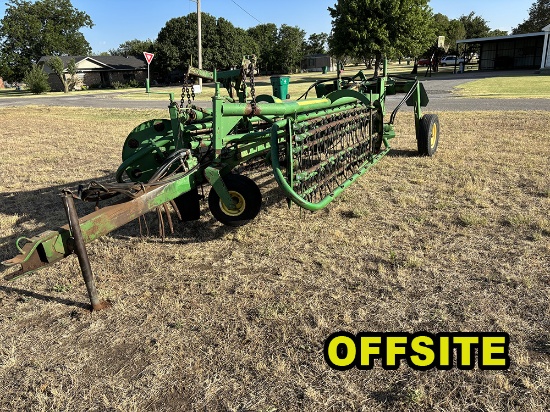 John Deere 700 Twin-Rake, OFFSITE, Hydraulic, New Transport Tires. Good Condition