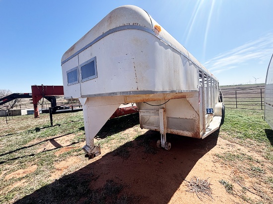 Chief Gooseneck Cattle Trailer- 6x18 Rubber Floor- Butterfly Gates- No Title