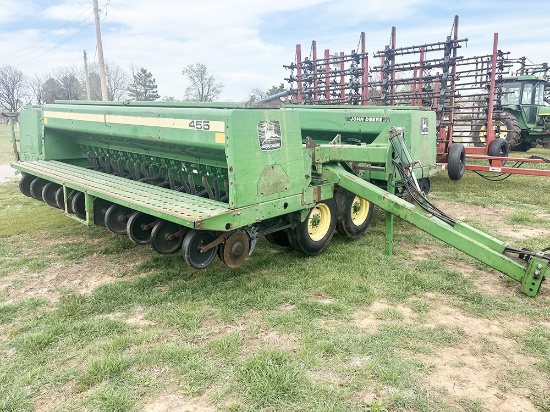 John Deere 455 Grain Drill 36ft, 8inch Spacing. SN000942. Double Disc 12 ½ Blades