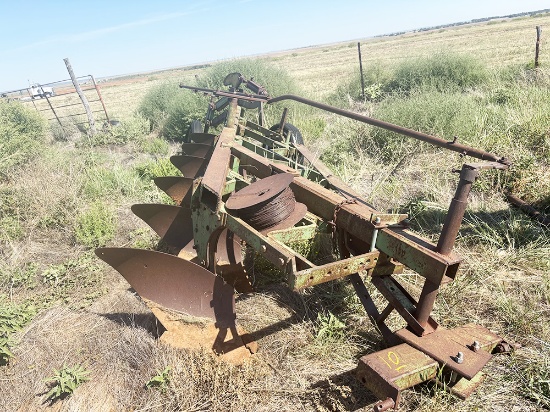 John Deere 6 Bottom Semi Mount Plow