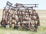 Crustbuster 28 ft Springtooth