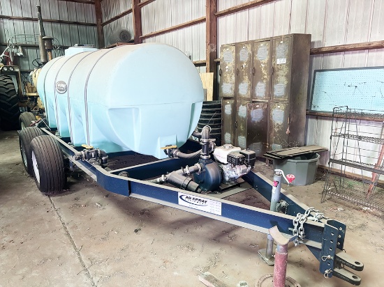 AgSpray 1010 Gal Tank, Honda Pump, never used, barn kept