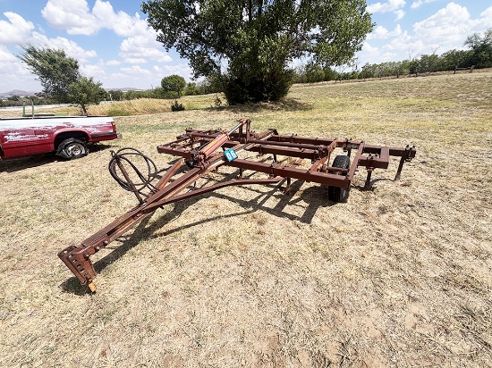 Graham 14 Shank Hoeme with 18 inch Cyl. Pull Type