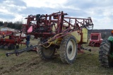 HARDI SPRAYER 750 GAL