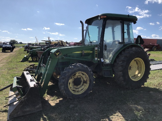 JD 5520 TRACTOR