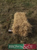 82 conventional bales of straw