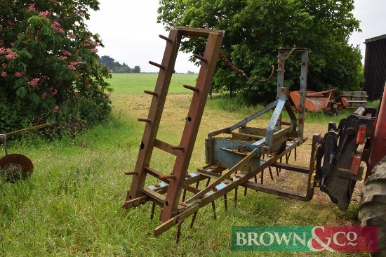 Blench manual folding harrow