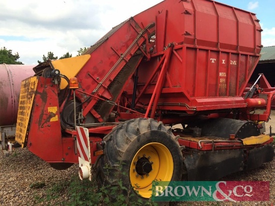 TIM 1204 3 row beet harvester