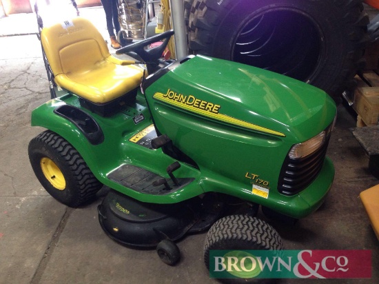 John Deere LT 170 ride on lawn mower, 42 inch mulching deck, new bonnet and front grill. Manual in