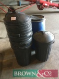 Quantity plastic bins