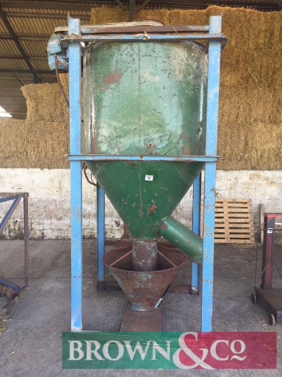 Martin Markam 1/2t feed mixer