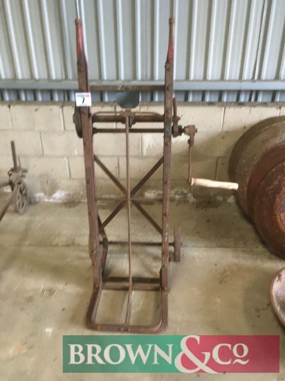 Sack winder