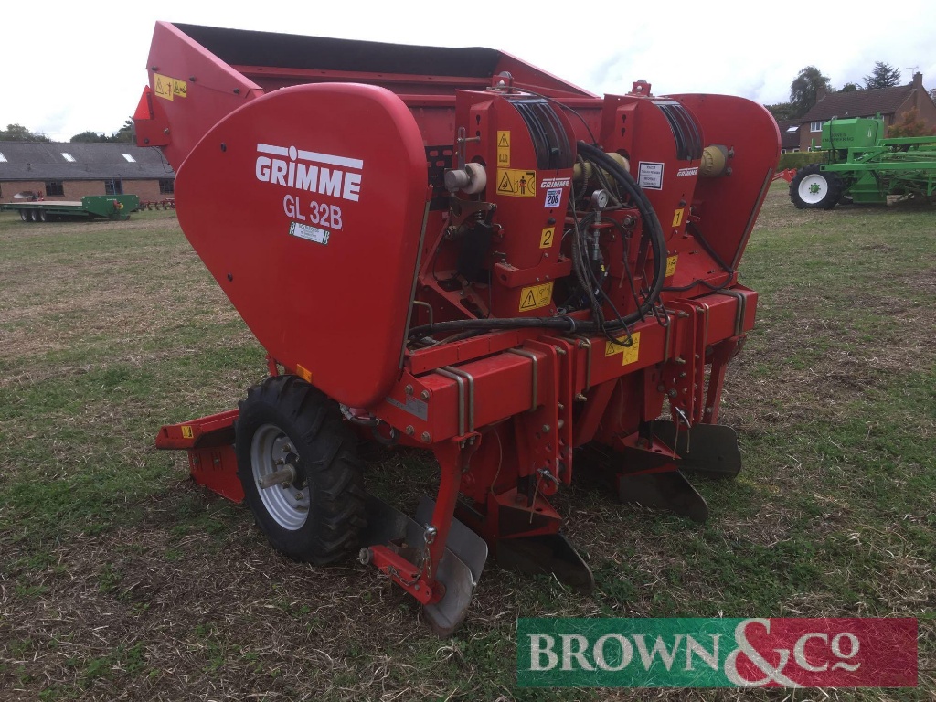 15 Grimme Gl32b Potato Planter With 72 Inch Track Width Serial No Farm Machinery Implements Tillage Equipment Planters Online Auctions Proxibid