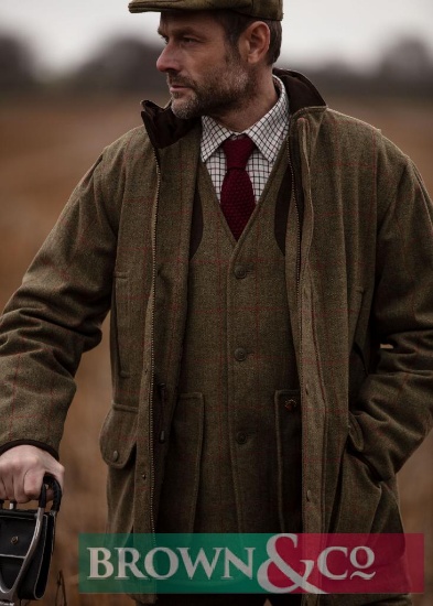 A new Alan Paine Combrook tweed shooting coat with the following features: Waterproof & Breathable