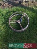 Quantity of tractor steering wheels (one from Fordson major)