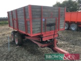*Pettit 8t twin axle high-tip trailer with greedy boards. Manual tailgate and grain chute.