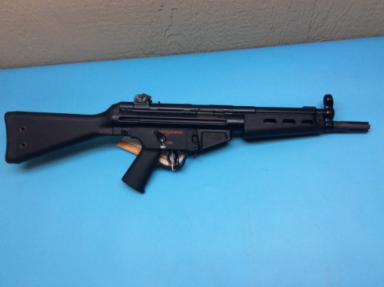 H&K 53 5.56x45 cal fully automatic rifle. Made in Germany. In overall very