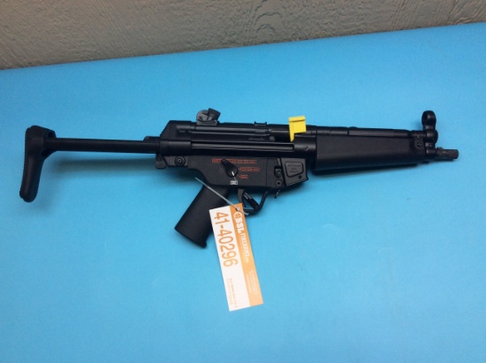 H&K MP5-N 9mm fully automatic. Features a safety to switch between semi aut