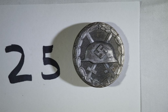 1939 Wound badge in silver metal