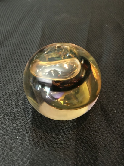 GLASS PAPER WEIGHT