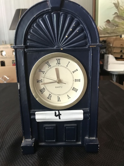 Quartz metal clock