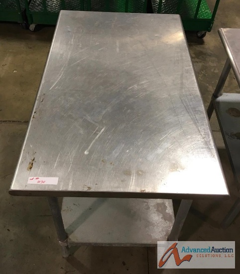 Stainless steel prep table