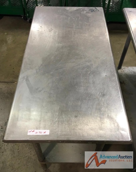 Stainless steel prep table