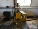Ride on electric Pallet Jack with Automatic charger.