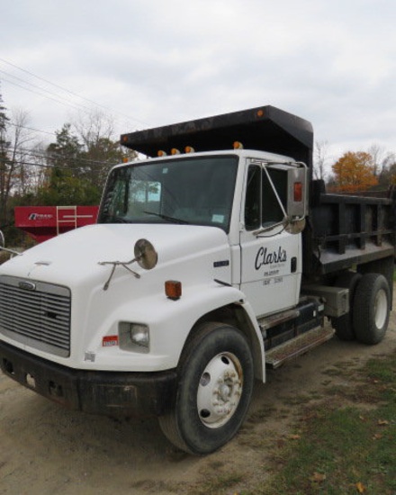 1999 Freightliner dump truck 168,315 miles vin 1FVWHJBA8NHB32378 - direct title
