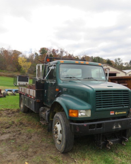 1996 International 4900 OT 496 truck with snowblade 234,543 miles title