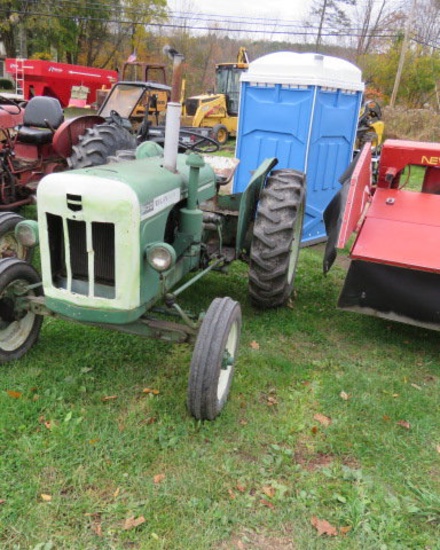 Oliver 500 tractor
