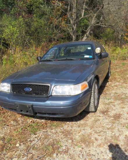 08 FORD LTD MUNICPLE CAR 55,685 MILES VIN 2FAFP71VX8X131304 mv50