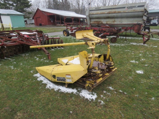 NH 824 2 row Corn head