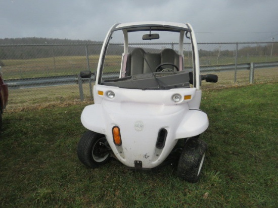 GEM E825 electric golf cart