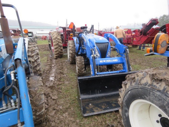 NH Workmaster 33 4wd w/loader 6 hrs w/Quick attach bucket