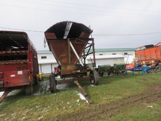 McConnel 14ft Silage dump wagon