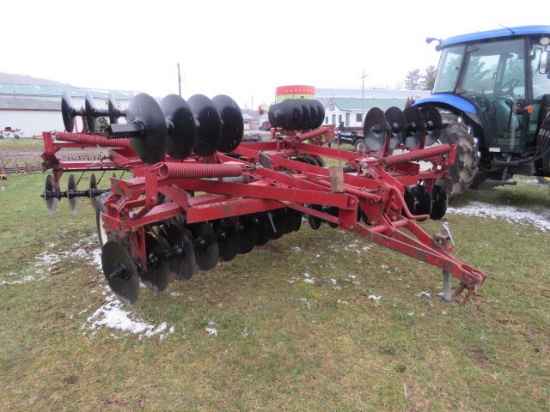International 470 12ft wing disc w/tandems nice