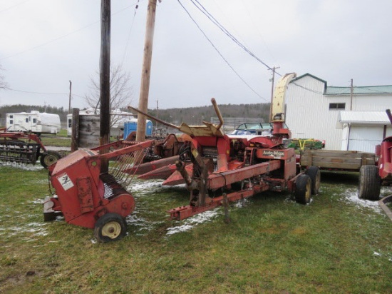 Gehl Auto Max chopper w/corn & hayhead