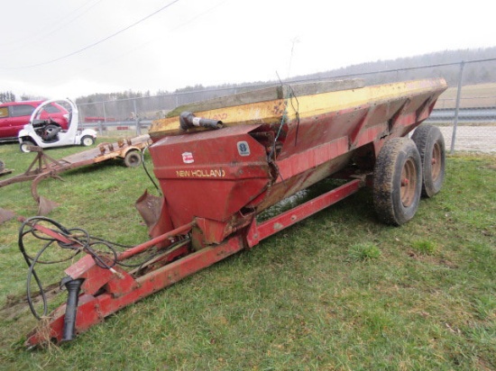NH 306 manure spreader