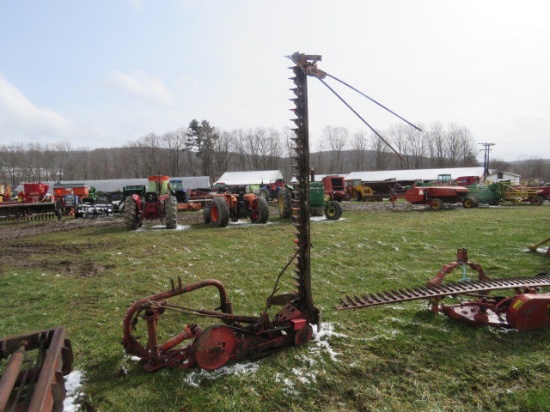 MF 3pt hitch 4/sickle bar mower