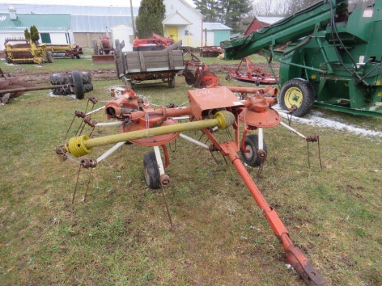 Kuhn GF 452T Tedder