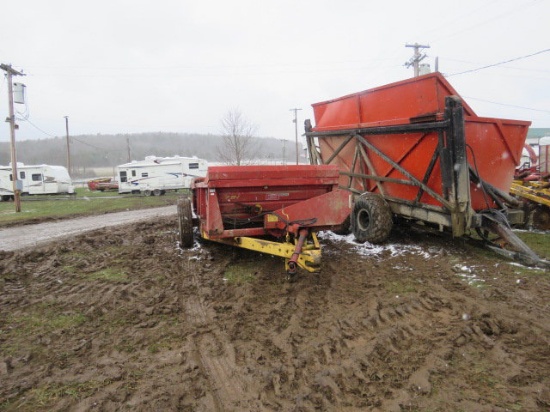 NH 791 manure spreader