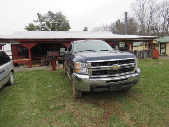 2010 Chevy Silverado 2500HD 82552 miles MV50