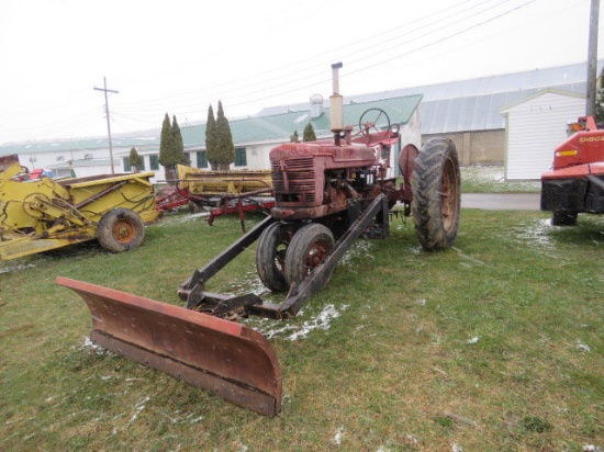 Farmall H Tractor w/front blade