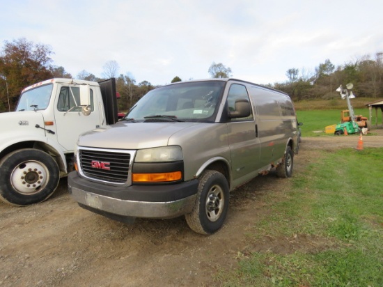 2004 GMC van
